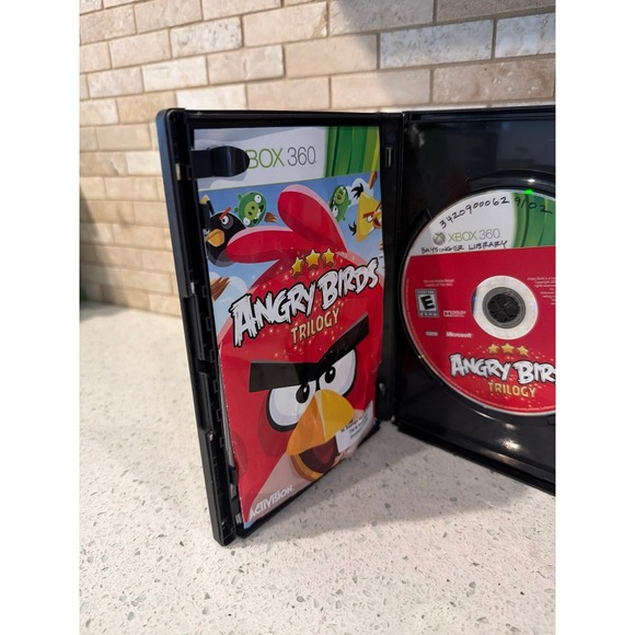 Kinect game bundle - Picture 5 of 9